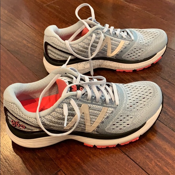 New balance sneakers - Picture 2 of 8